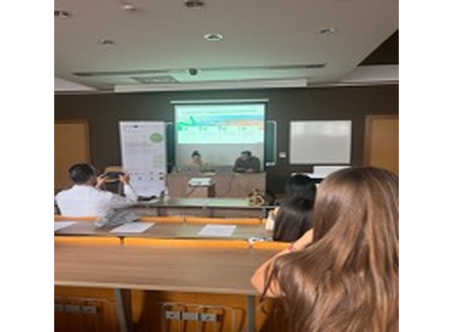 UniVlora