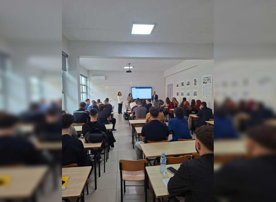 UniVlora